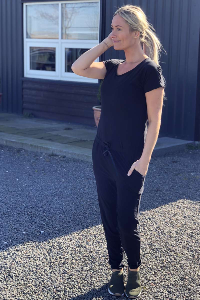 Alma Jumpsuit | Sort | Buksedragt fra Liberté Essentiel - Image 4