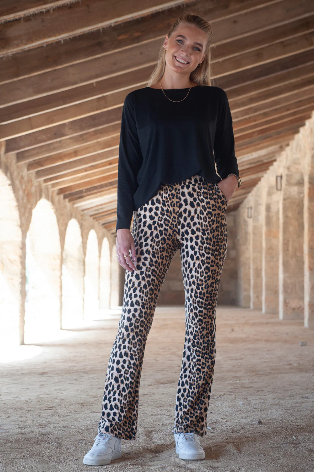 Alma LS Frill T-shirt | Black | Langærmet t-shirt fra Liberté - Image 7