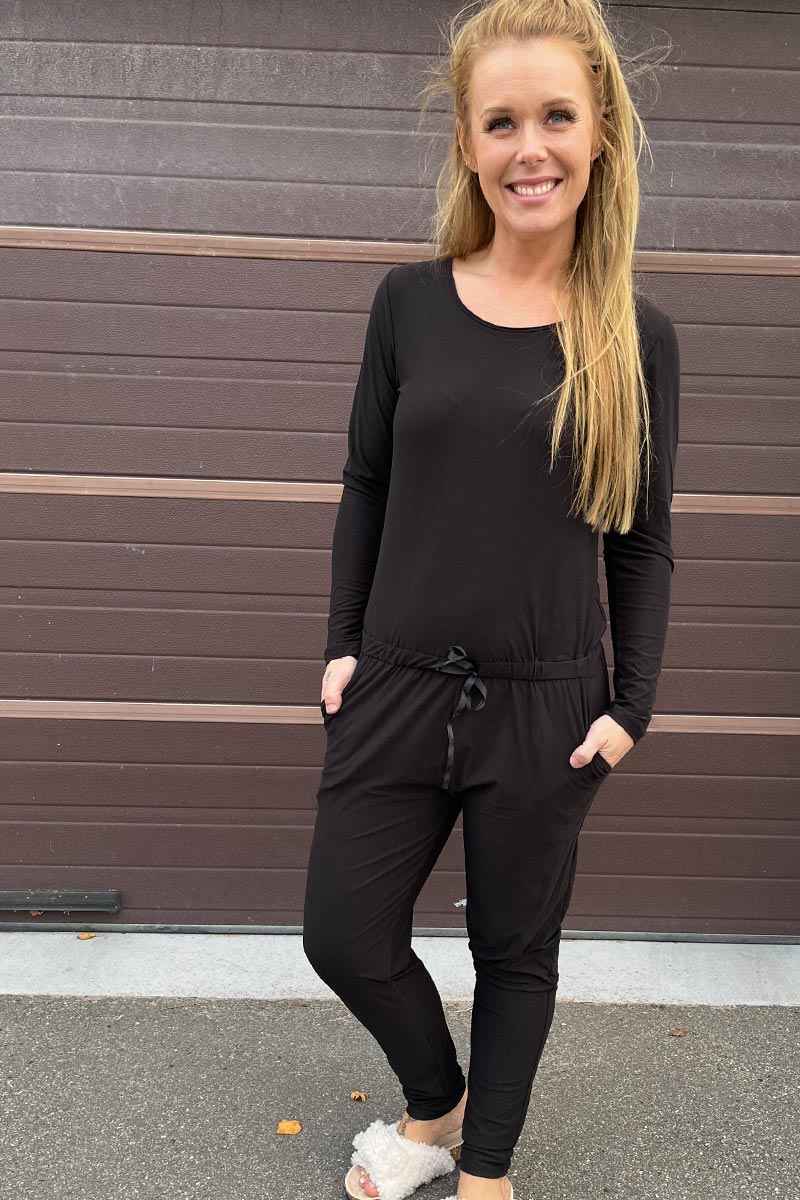 Alma LS Jumpsuit | Black | Buksedragt fra Liberté - Image 6