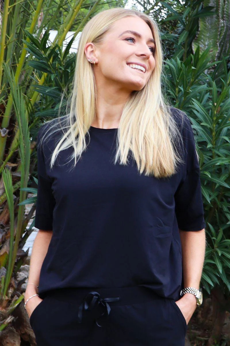 Alma T-Shirt | Sort | T-shirt fra Liberté Essentiel - Image 7