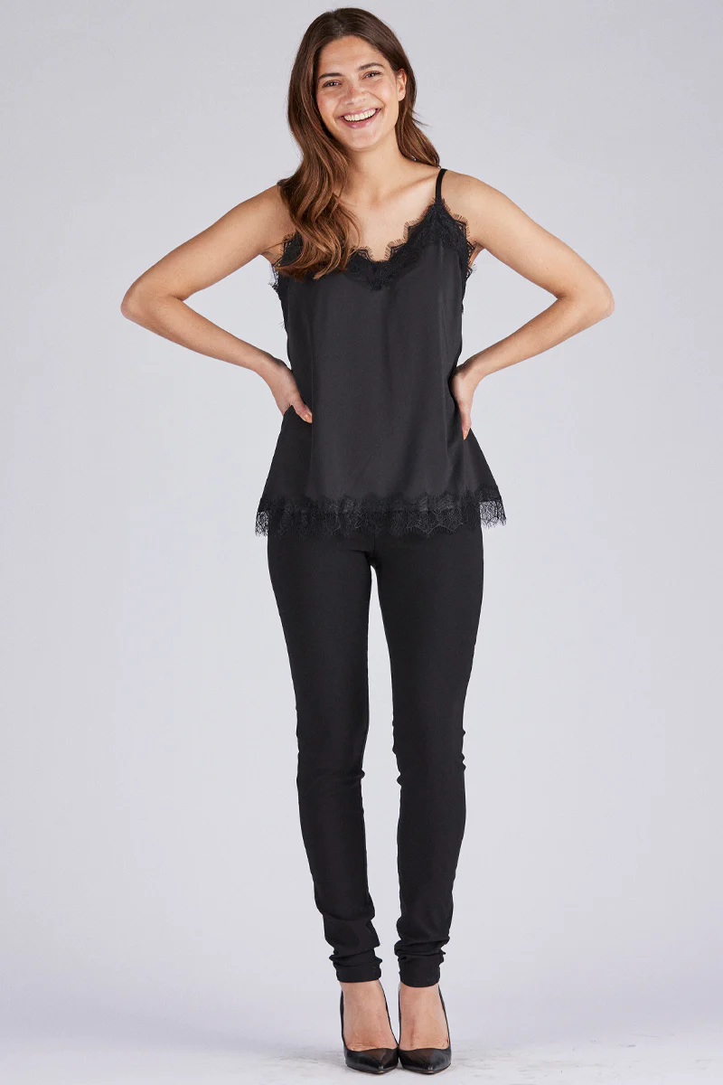 Bicco ST | Sort |  Blondetop fra Freequent - Image 3