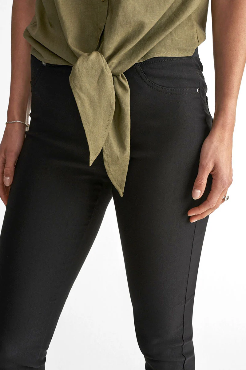 SHANTAL PA POWER | Black | Sorte bukser fra FREEQUENT - Image 9