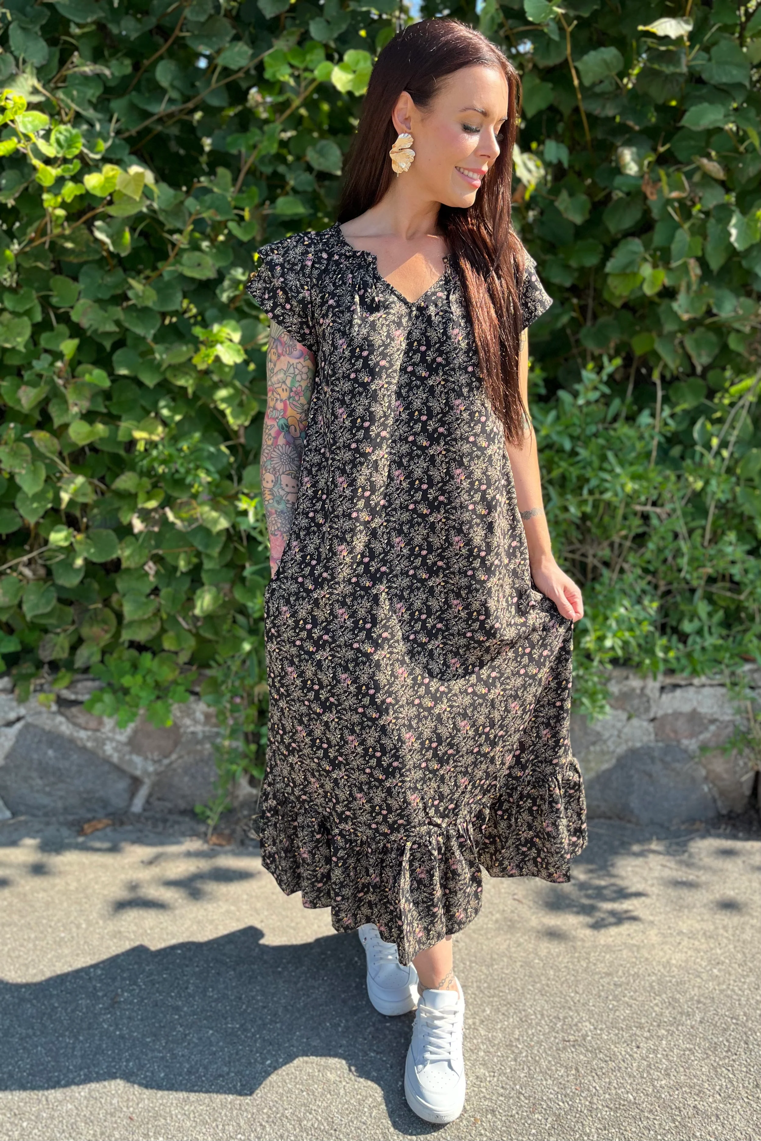 Sunrise Ming Flower Dress | Black | Kjole fra Co'couture - Image 3