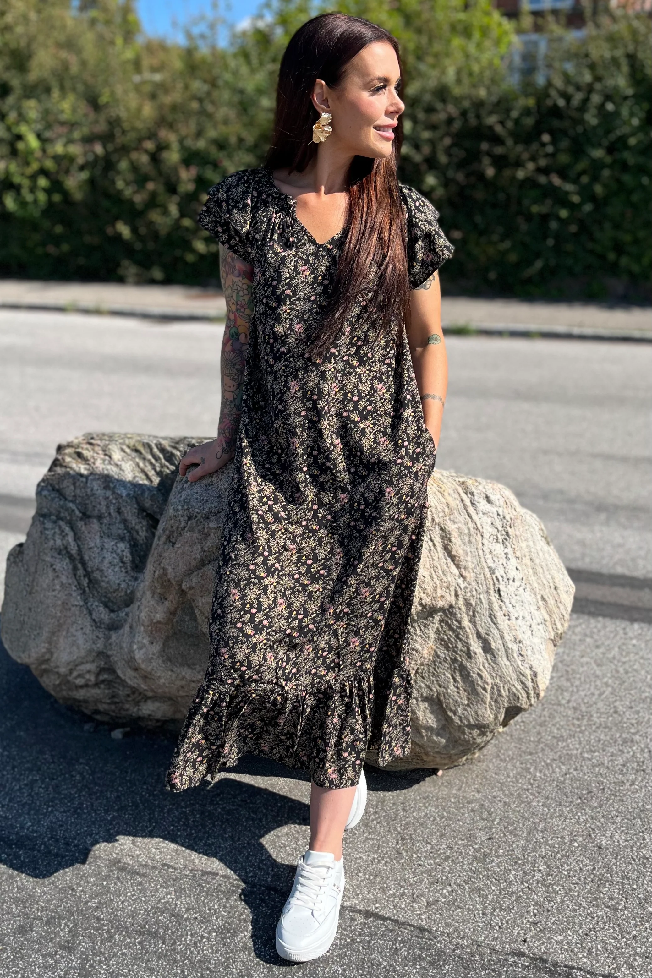 Sunrise Ming Flower Dress | Black | Kjole fra Co'couture - Image 9